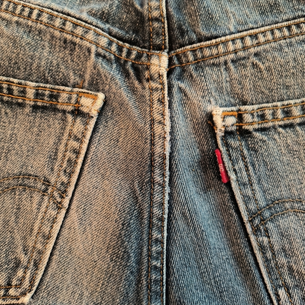 Boys Levi 514 Jeans Size 18 Slim Fit - Picture 11 of 12